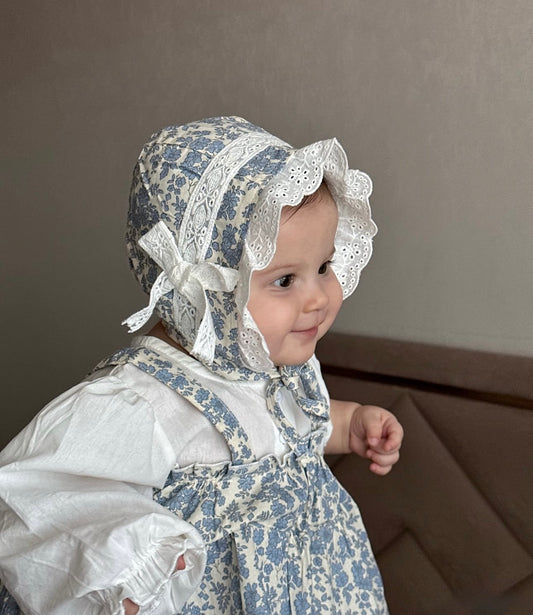 Conjunto Vintage Floral – Elegancia atemporal para tu bebé