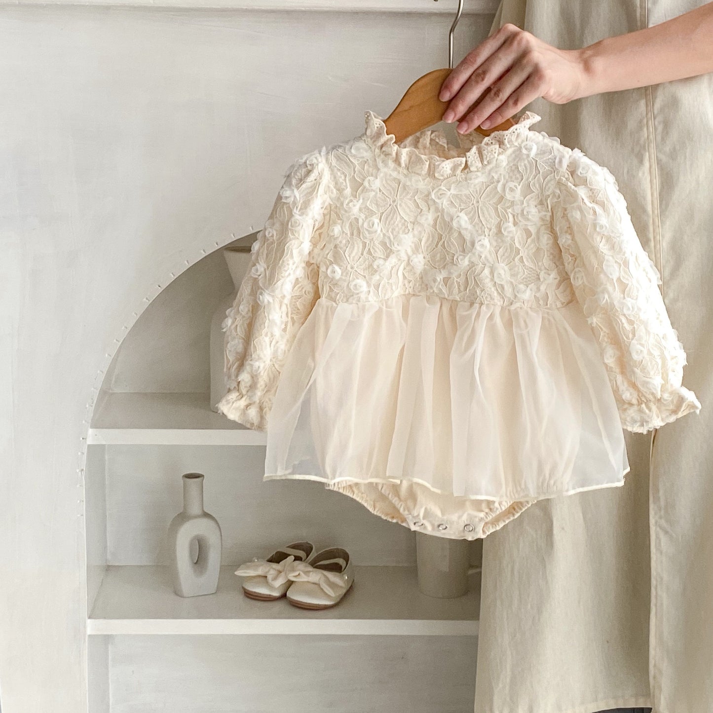 Vestido de Encaje con Flores 3D y Tul