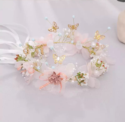 CORONA FLORAL ROSAS Y MARIPOSAS