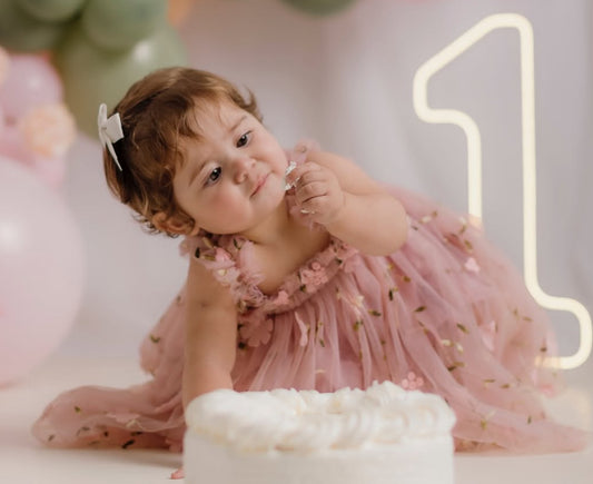 Vestido de Tul con Flores en Relieve