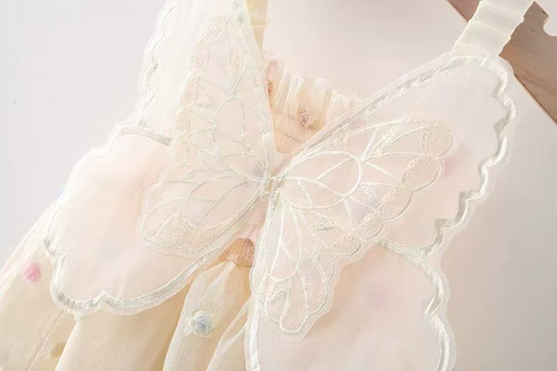 Vestido Beige con Alas de Mariposa para Bebé Niña