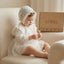 Vestido con gorro Ivory Encaje y Tul – Elegancia Atemporal | Vestido de Encaje | Ropa de bebé y niña | El Closet de Emma