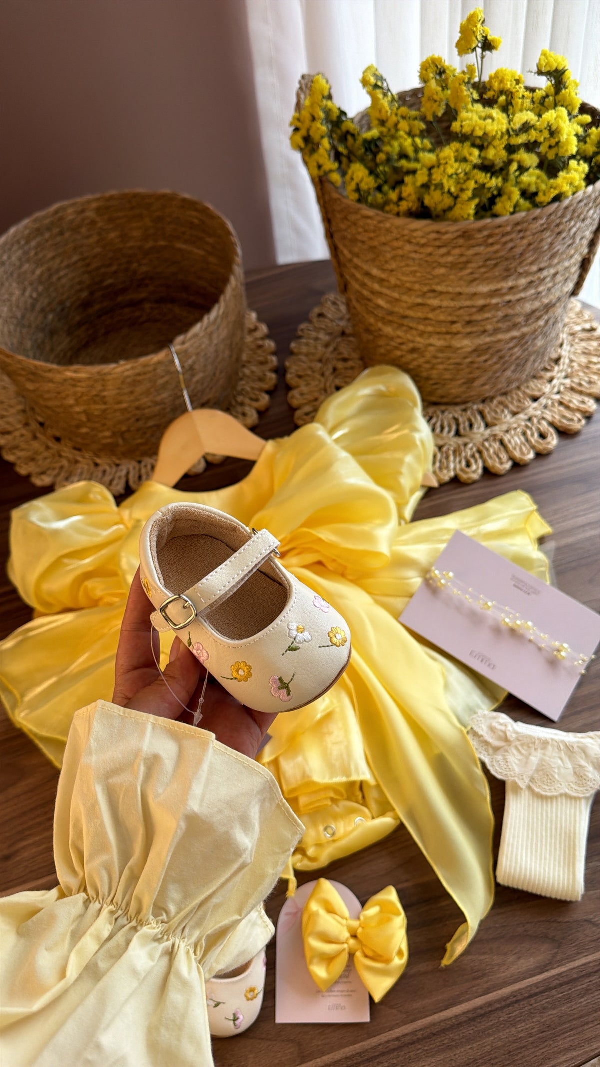 ✨ Conjunto Golden Blossom | Outfit Vintage para Niña