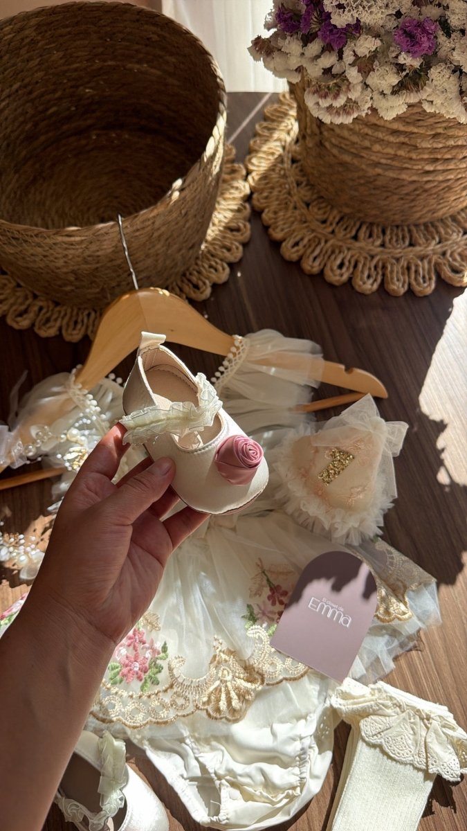 Outfit Hada Encantada para Bebé Niña | Vestido Bordado con Tul y Accesorios Completos Imagen secundaria del producto