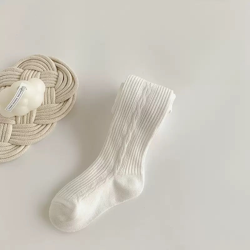 Pantimedia Clásica Trenzada Blanco | pantimedia | Ropa de bebé y niña | El Closet de Emma Imagen principal del producto