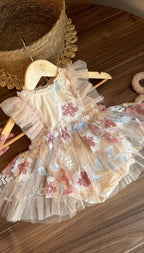 Outfit Emma – Dulzura Floral | Vestido de Encaje | Ropa de bebé y niña | El Closet de Emma
