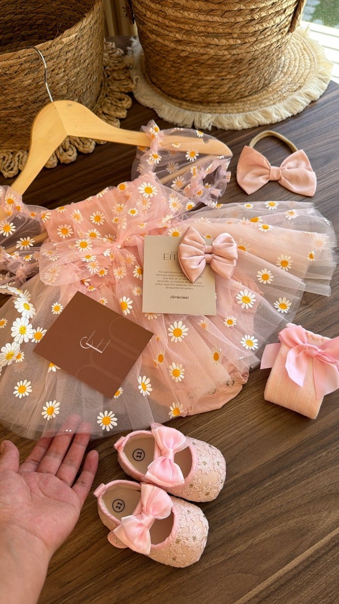Vestido outfit de margaritas | | Ropa de bebé y niña | El Closet de Emma