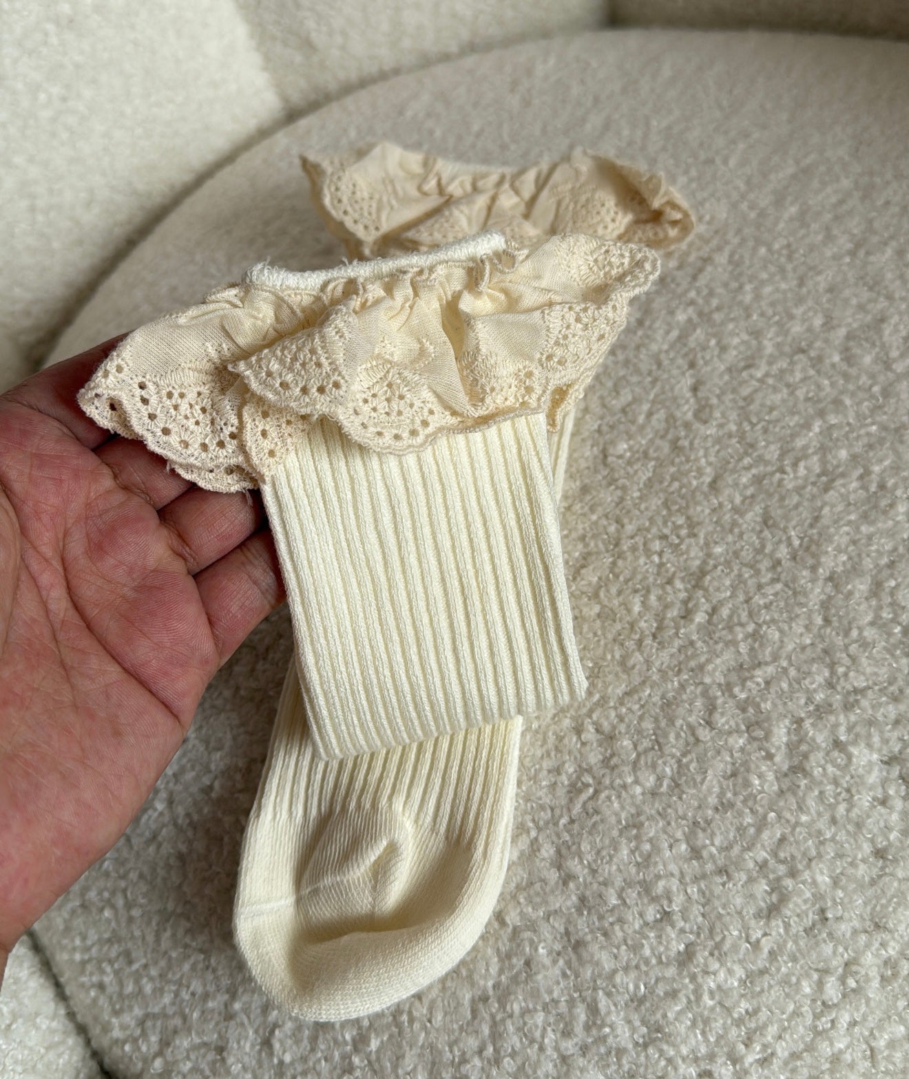 Medias Beige con Encaje – Colección Encanto Vintage 🌼