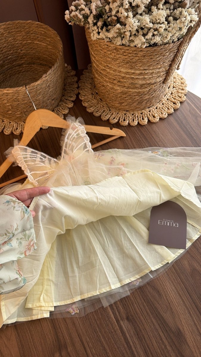 Outfit de Primer Año para Bebé Niña con Alas de Mariposa | Vestido Floral con Accesorios Completos | | Ropa de bebé y niña | El Closet de Emma