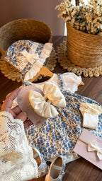 Outfit Vintage Floral para Bebé con Vestido, Zapatos y Accesorios | | Ropa de bebé y niña | El Closet de Emma