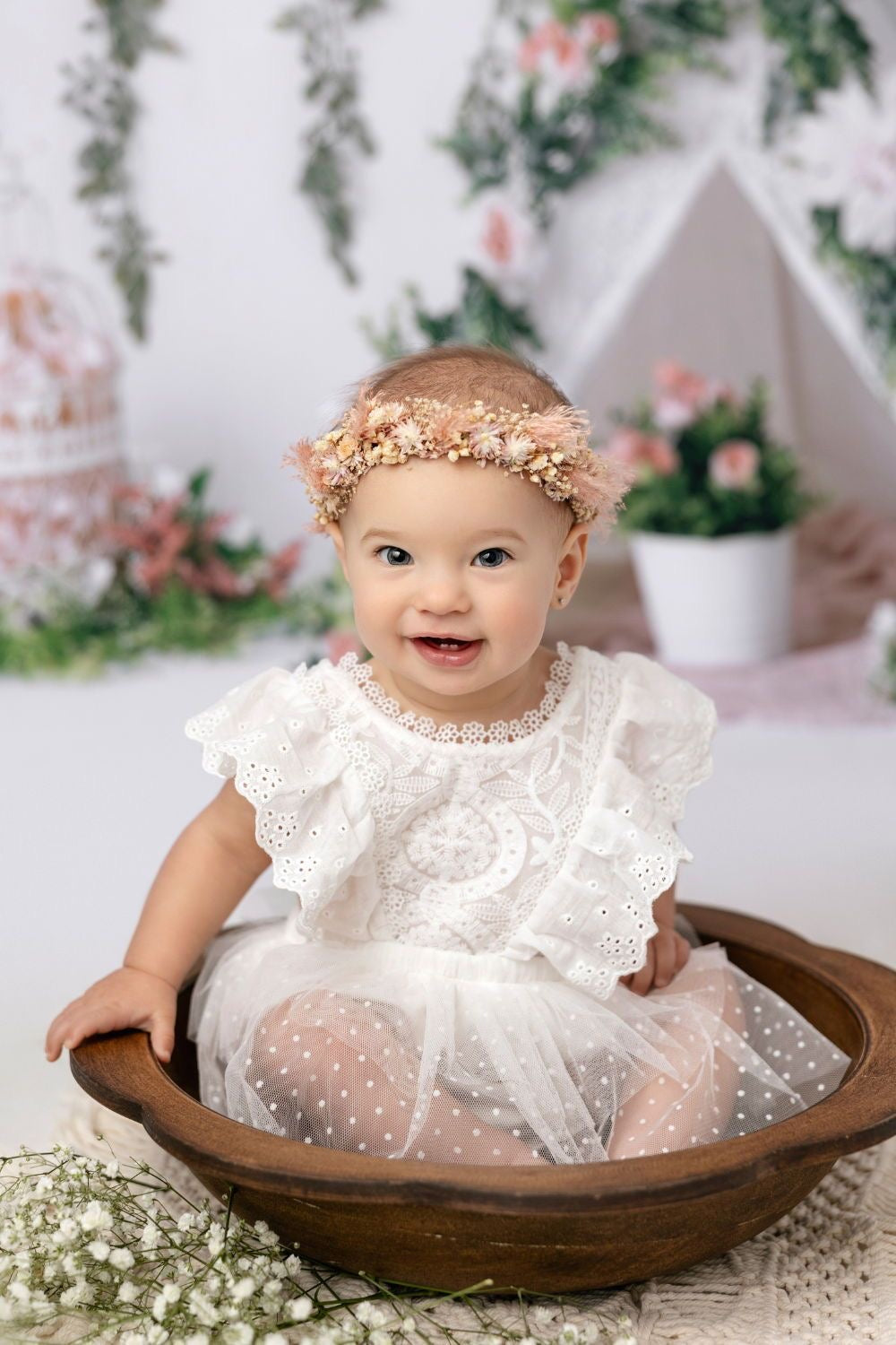 Enterizo Blanco con Encaje y Faldita de Tul Plumeti Imagen secundaria del producto