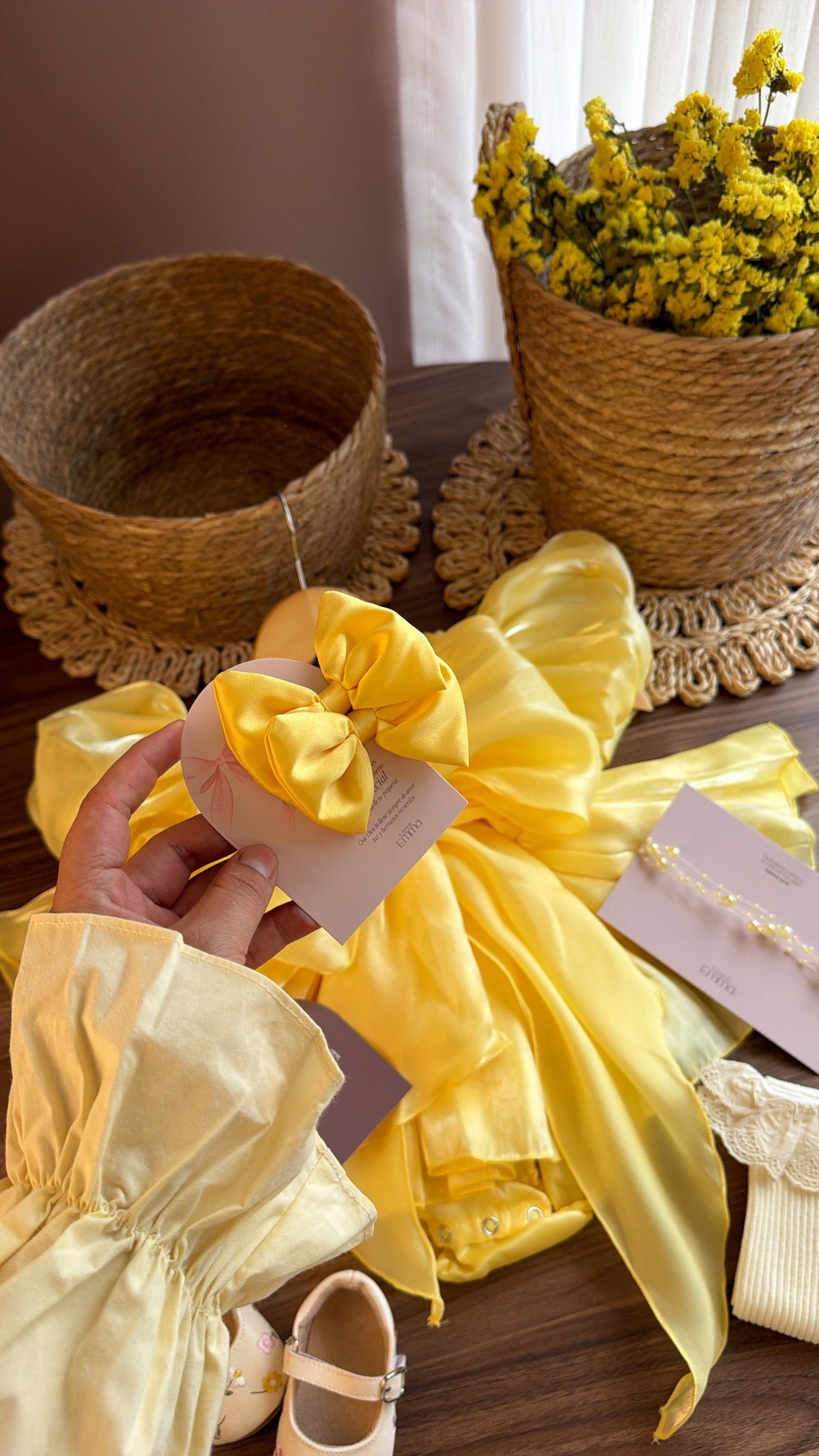 ✨ Conjunto Golden Blossom | Outfit Vintage para Niña