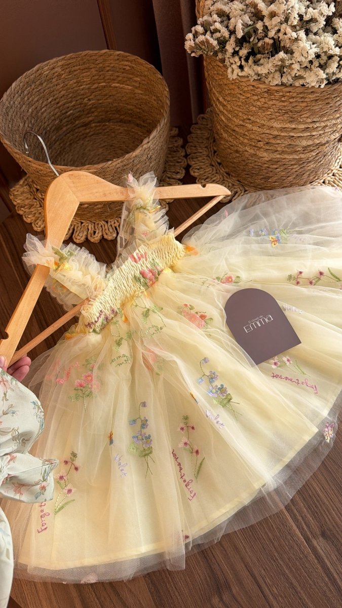 Outfit de Primer Año para Bebé Niña con Alas de Mariposa | Vestido Floral con Accesorios Completos | | Ropa de bebé y niña | El Closet de Emma