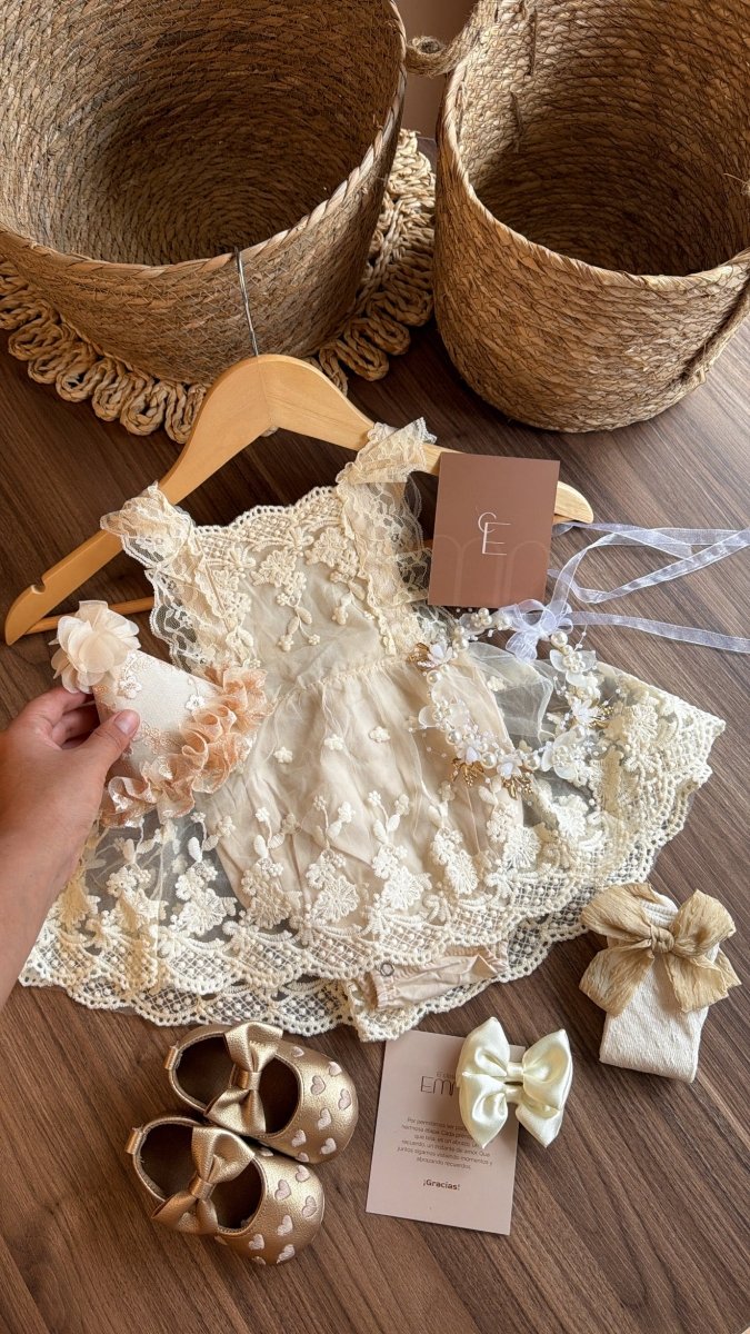 Outfit vestido perla vintage Dulce Encanto Imagen principal del producto