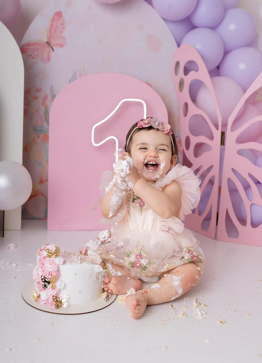 Enterizo Bordado Floral – Magia y Encanto para tu Bebé