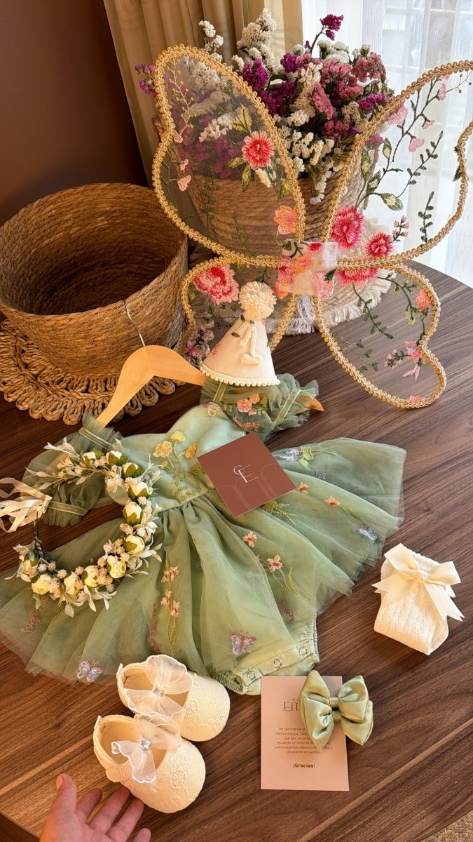 Vestido outfit encanto Verde de Emma Imagen principal del producto