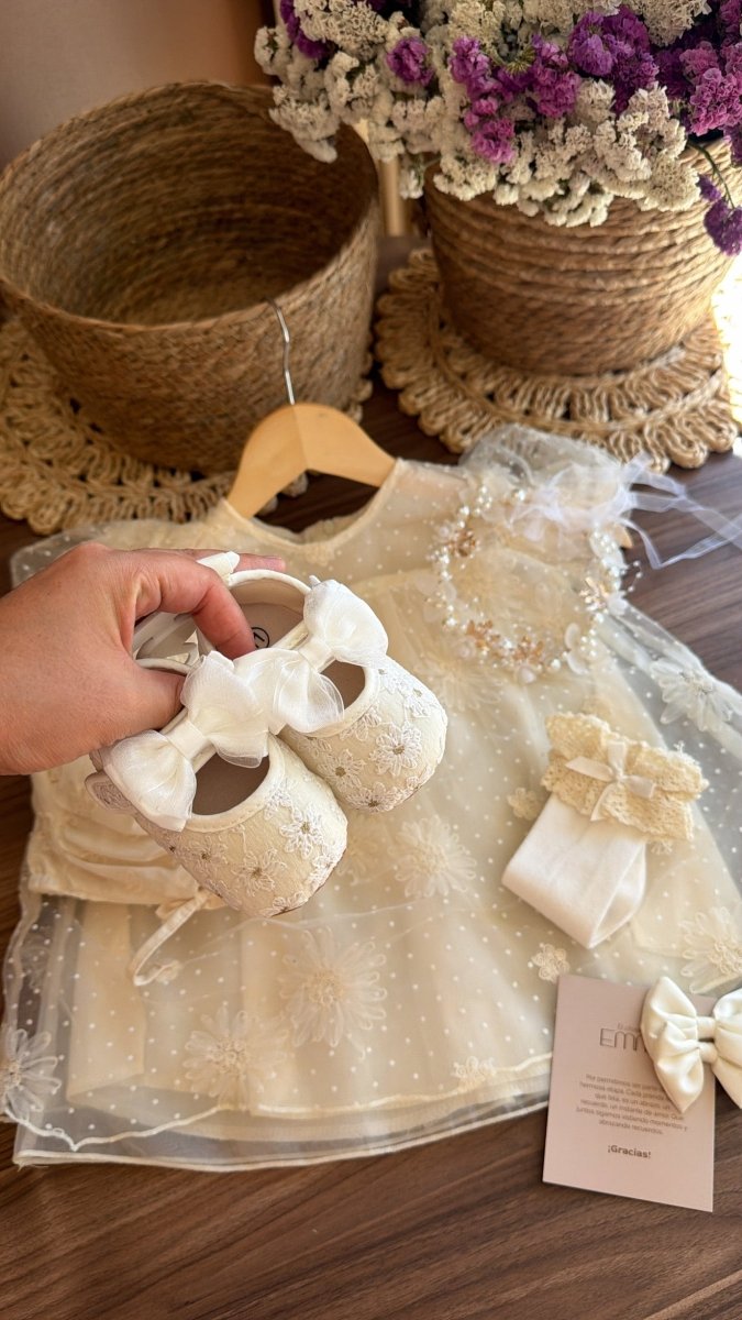 Vestido outfit bendición de amor | | Ropa de bebé y niña | El Closet de Emma