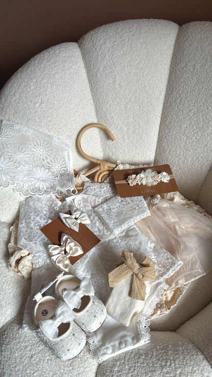 Conjunto de Bautizo y Ceremonia en Encaje Blanco