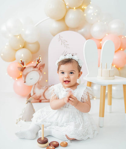 Vestido Ángel Encantado – Encaje con Plumitas