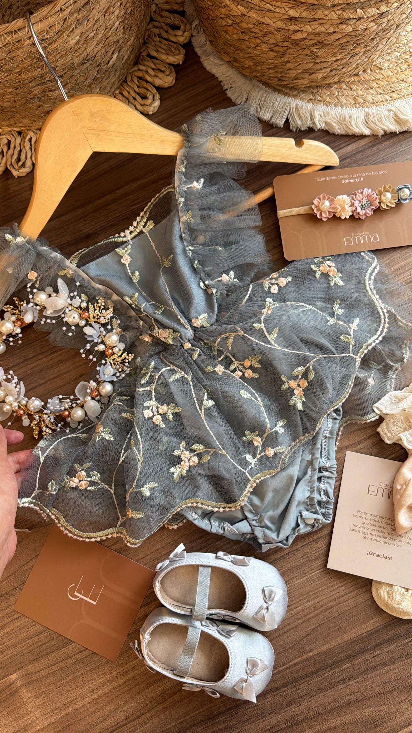 Vestido Luna floral: tu look primaveral perfecto