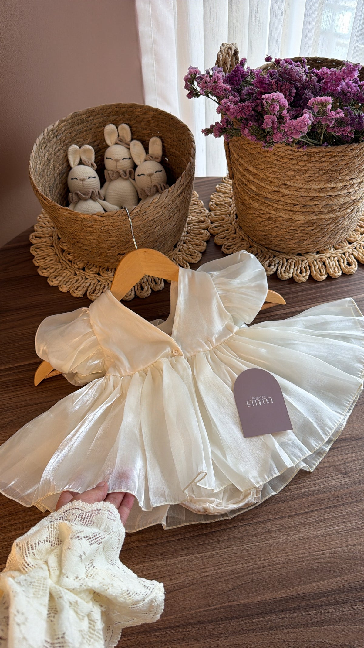 Outfit Vintage para Niña | Vestido, Medias, Zapatos, Tiara y Ganchos