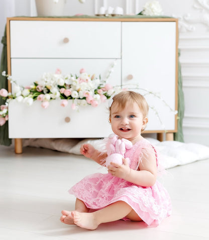 Vestido Rosa de Encaje con Plumas – Glamour y Dulzura en una sola prenda