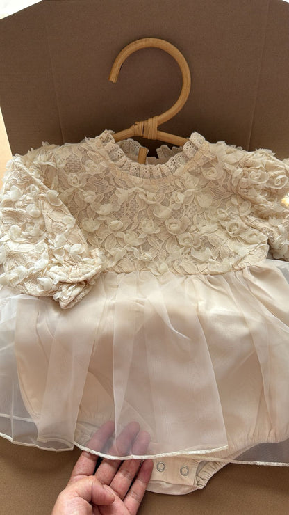 Conjunto de Bautizo y Ceremonia en Encaje Blanco