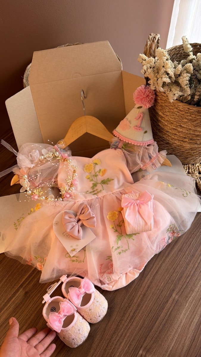 Vestido outfit Aurora Encantada | | Ropa de bebé y niña | El Closet de Emma