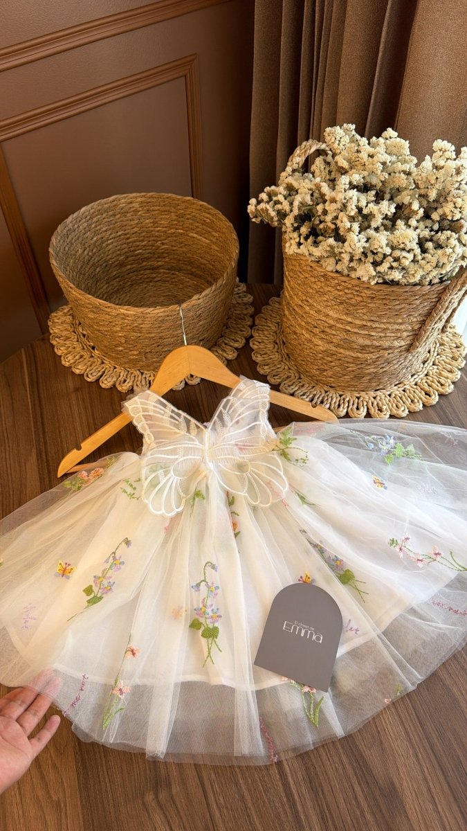Nombre SEO: Outfit de Hada para Bebé con Vestido Floral y Accesorios | | Ropa de bebé y niña | El Closet de Emma