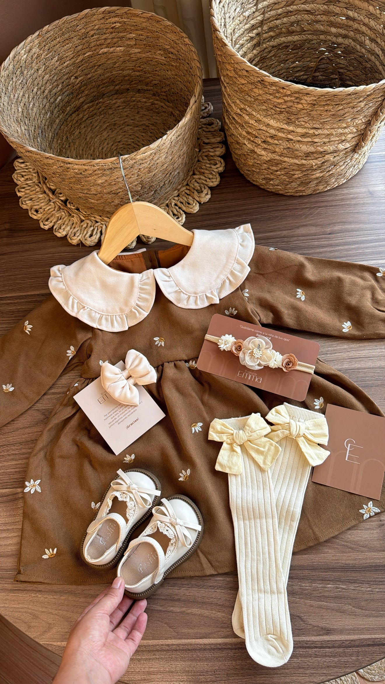 Vestido outfit Amelia vintage Imagen principal del producto
