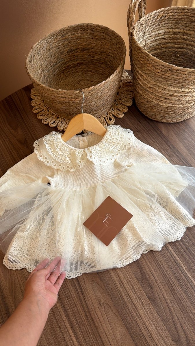 Outfit vestido de Princesa Marfil | | Ropa de bebé y niña | El Closet de Emma