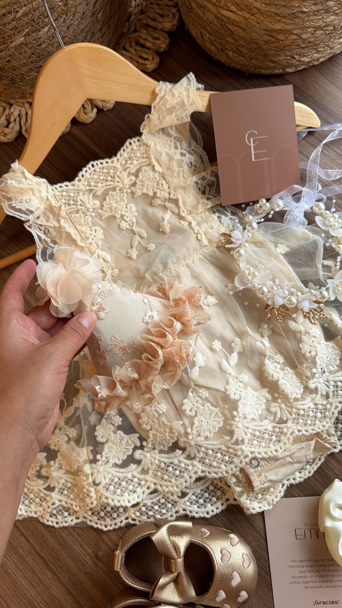 Outfit vestido perla vintage Dulce Encanto | | Ropa de bebé y niña | El Closet de Emma