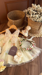 Outfit de Primer Año para Bebé Niña con Alas de Mariposa | Vestido Floral con Accesorios Completos | | Ropa de bebé y niña | El Closet de Emma