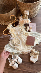 Vestido de encaje outfit aura de ternura | Vestido de Encaje | Ropa de bebé y niña | El Closet de Emma