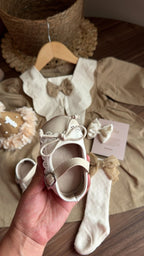 Outfit Elegancia Beige – 1er Añito | | Ropa de bebé y niña | El Closet de Emma