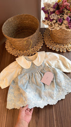 Vestido outfit Dulce Herencia Celeste | | Ropa de bebé y niña | El Closet de Emma