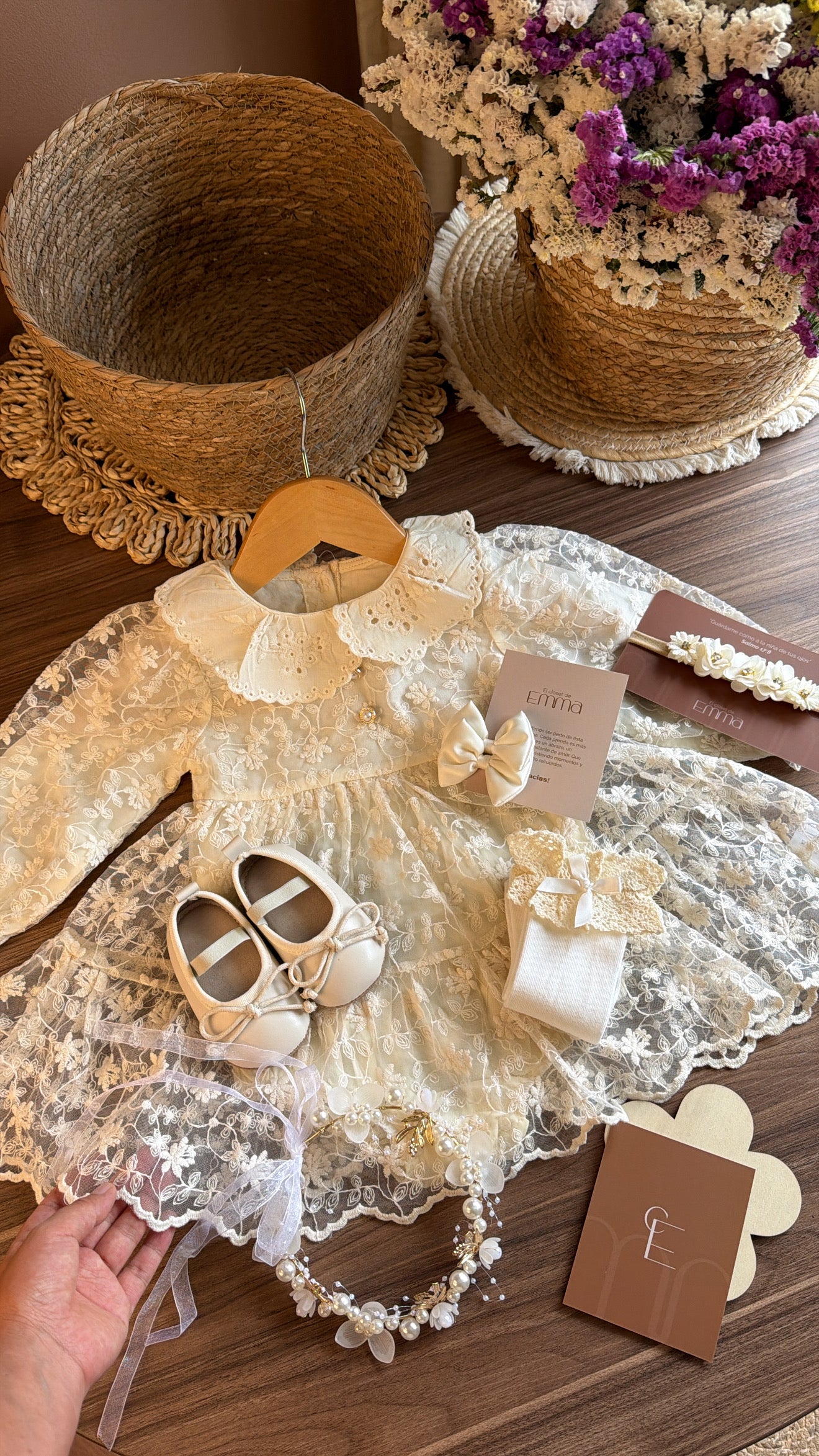 Outfit vestido Alma de encaje Imagen principal del producto