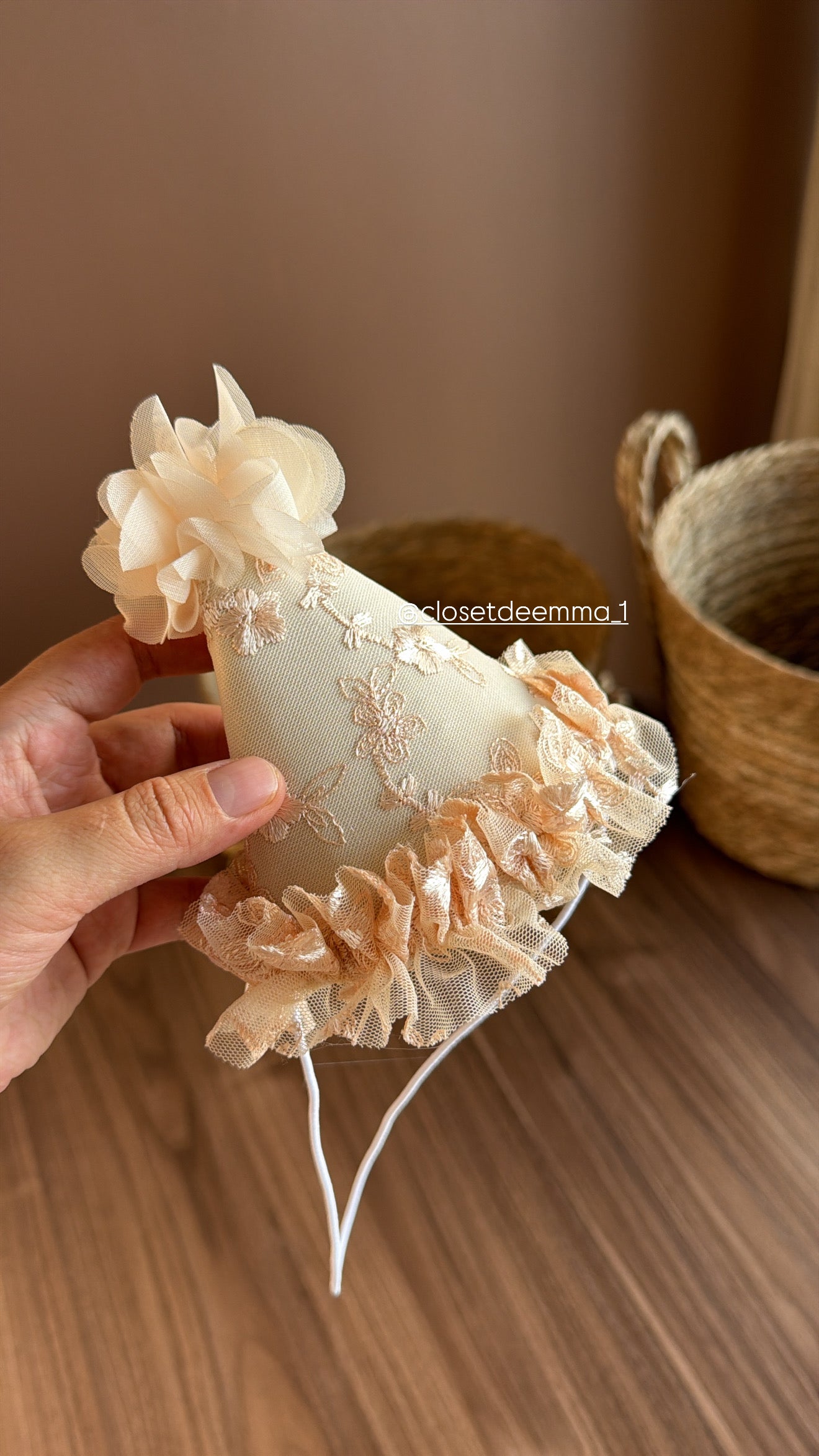 Gorro de Cumpleaños Encaje beige Imagen principal del producto