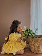 ✨ Conjunto Golden Blossom | Outfit Vintage para Niña