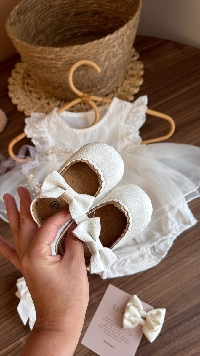 Outfit Dulce Blanco | Vestido de Encaje | Ropa de bebé y niña | El Closet de Emma