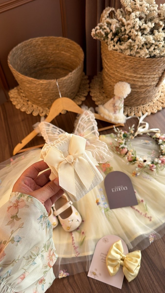 Outfit de Primer Año para Bebé Niña con Alas de Mariposa | Vestido Floral con Accesorios Completos | | Ropa de bebé y niña | El Closet de Emma