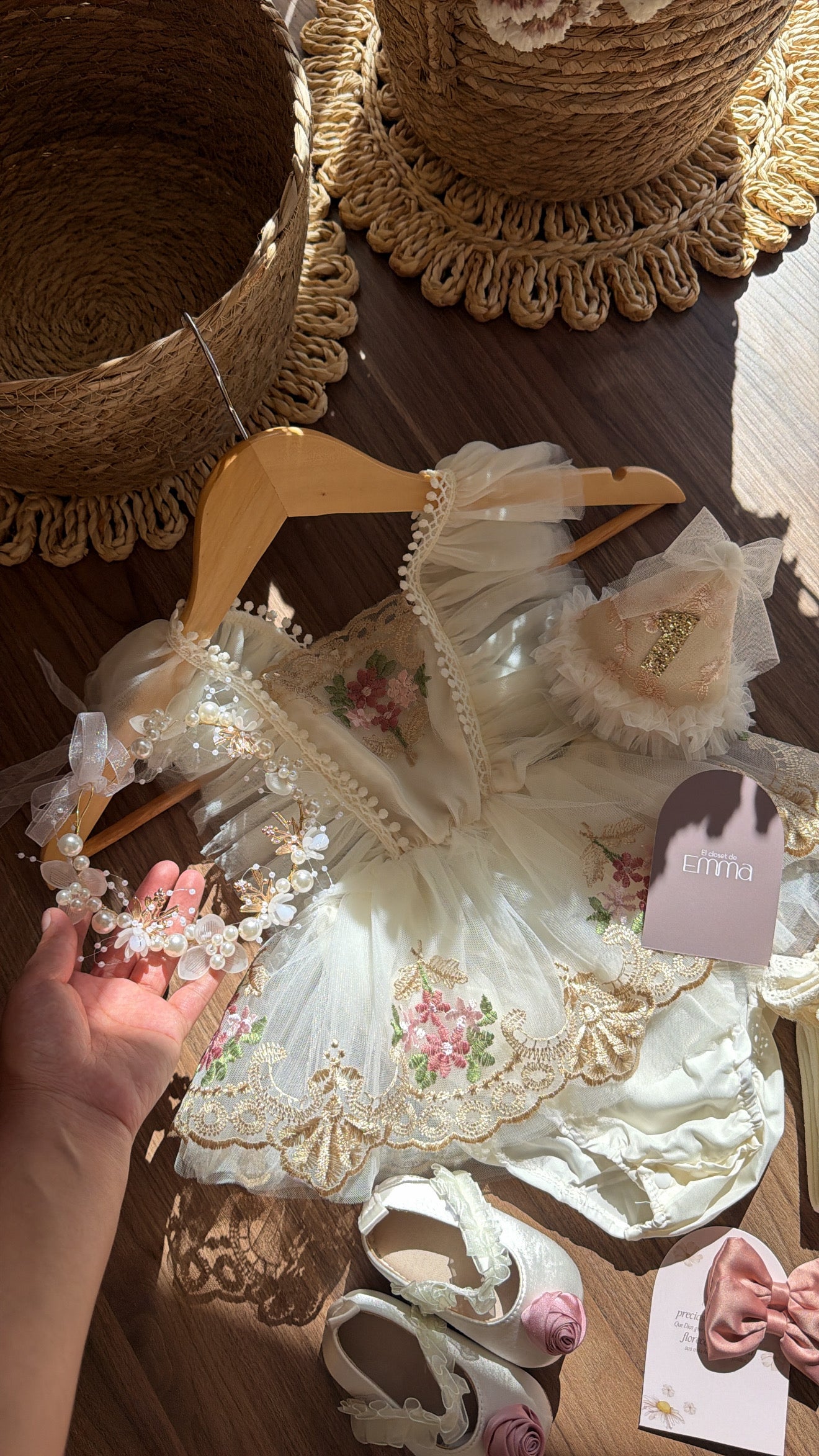 Outfit Hada Encantada para Bebé Niña | Vestido Bordado con Tul y Accesorios Completos