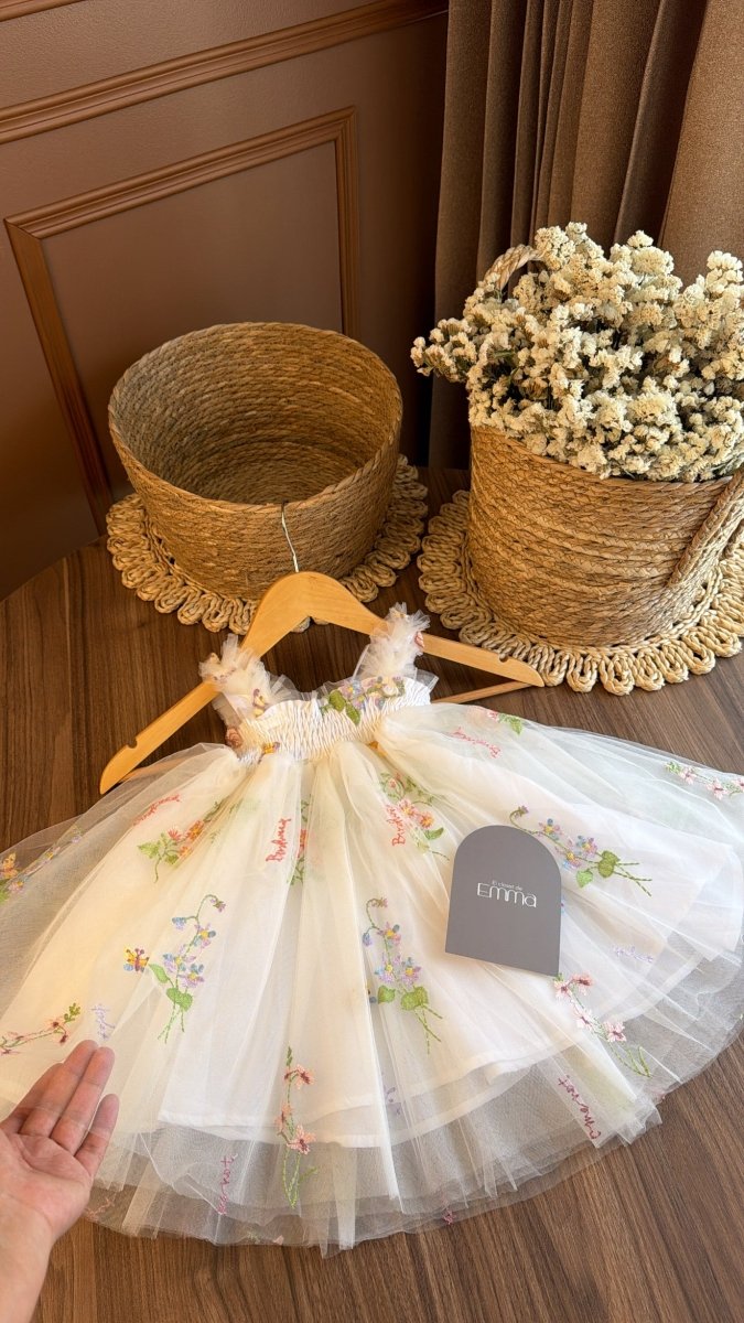 Nombre SEO: Outfit de Hada para Bebé con Vestido Floral y Accesorios | | Ropa de bebé y niña | El Closet de Emma