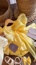 ✨ Conjunto Golden Blossom | Outfit Vintage para Niña