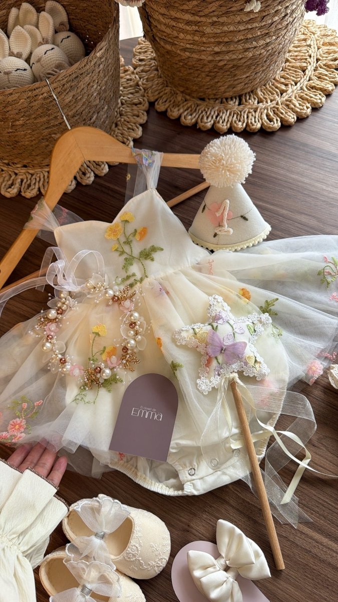 Outfit para Bebé Niña de 1 Año – Vestido de Hadita con Accesorios | | Ropa de bebé y niña | El Closet de Emma