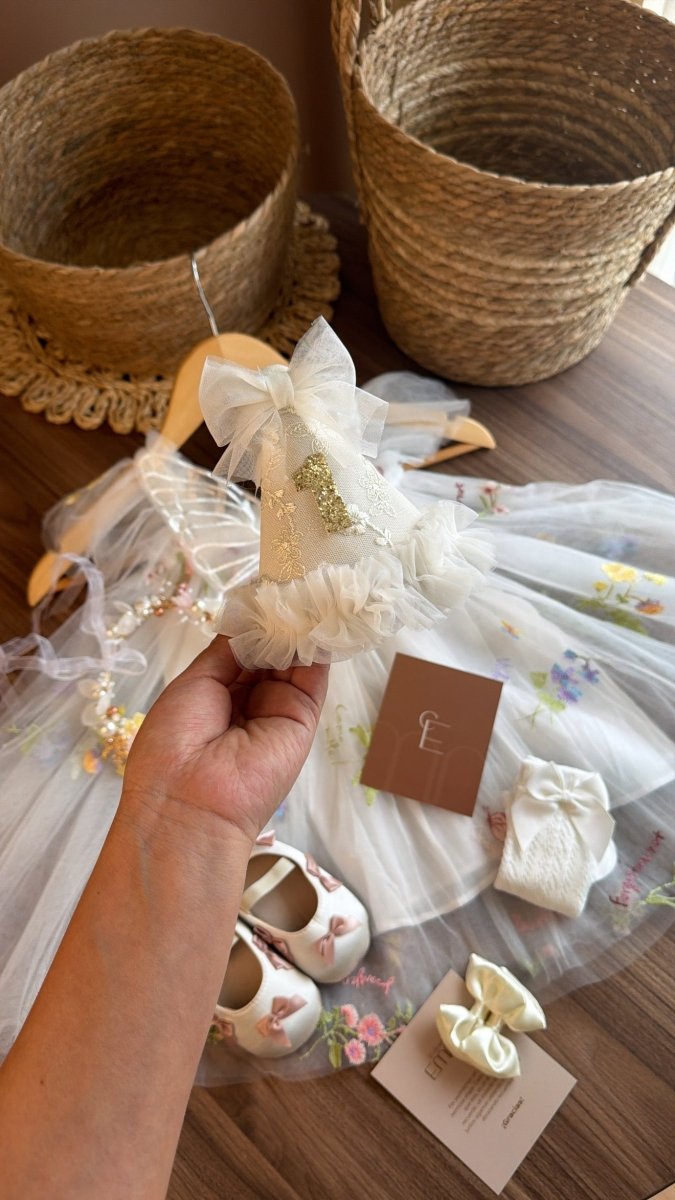 Outfit vestido con alas de Ensueño en Blanco | | Ropa de bebé y niña | El Closet de Emma
