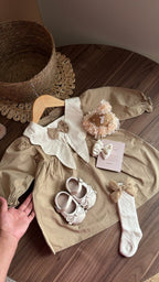 Outfit Elegancia Beige – 1er Añito | | Ropa de bebé y niña | El Closet de Emma