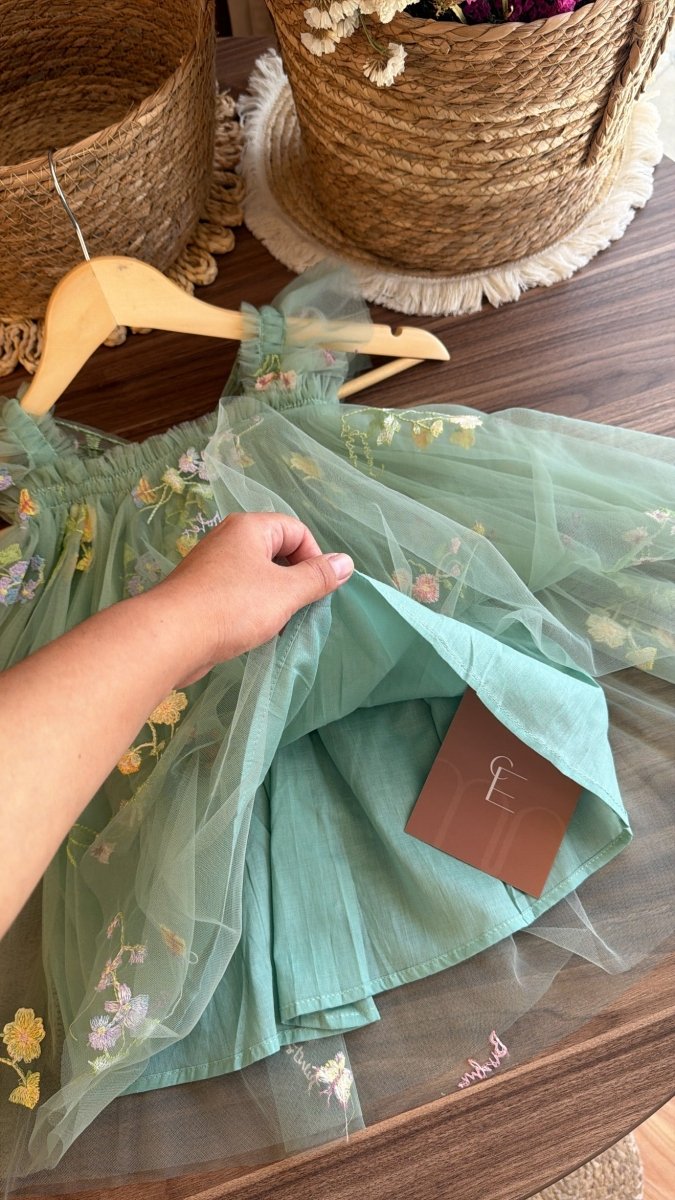 Vestido outfit verde encanto de hadas | | Ropa de bebé y niña | El Closet de Emma