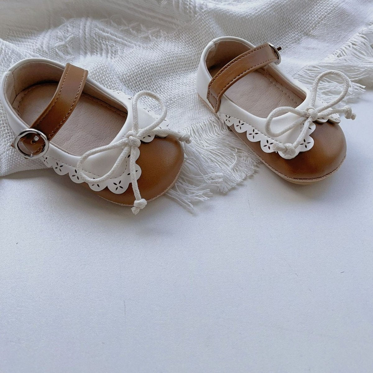 Zapatos vintage Isabella | zapatos bebés | Ropa de bebé y niña | El Closet de Emma