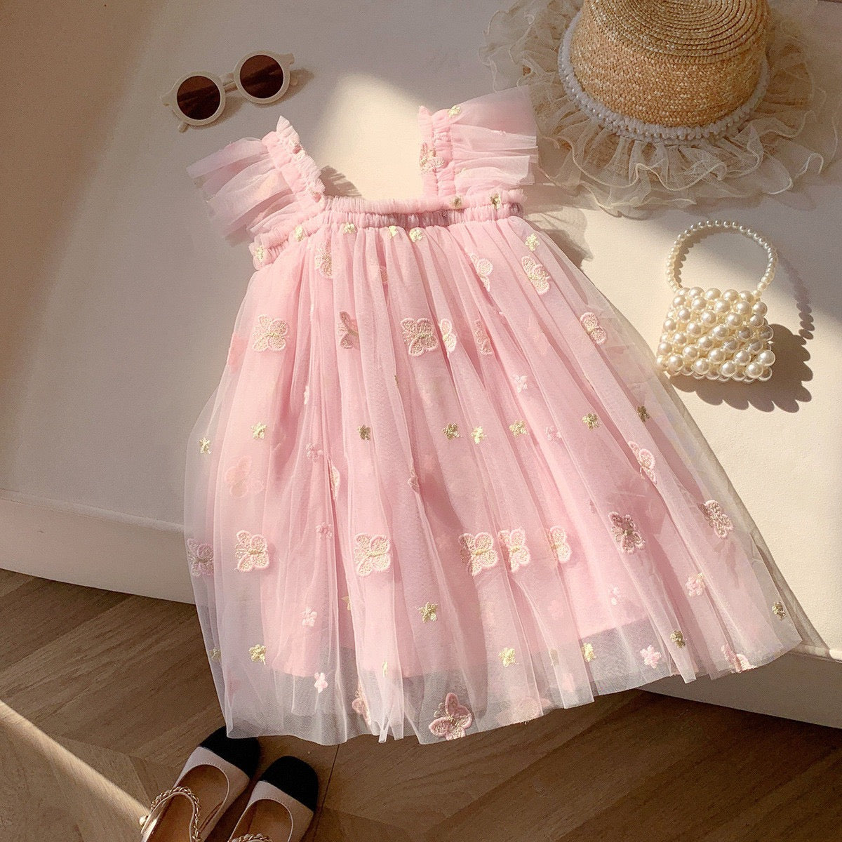 Vestido de Tul con Mariposas Bordadas